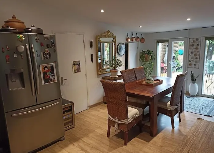 Maison Agreablement Chaleureuse